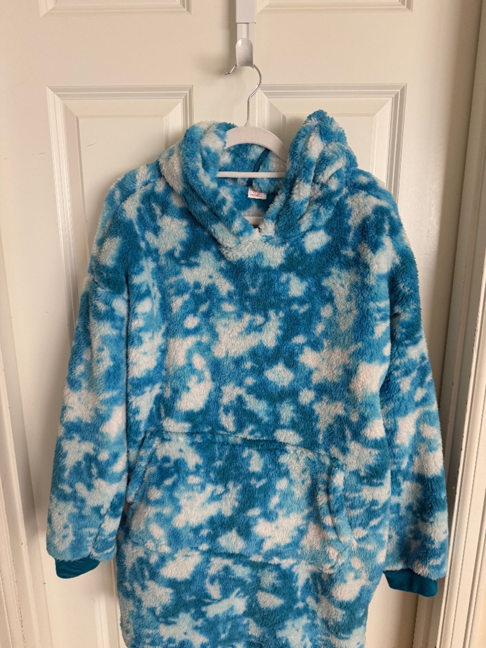cat-jack childs slip-on robe L/XL blue/white clouds poly/faux fur